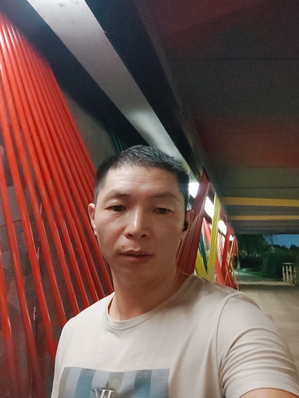 夜猫的第一张照片--浙江上门女婿服务网